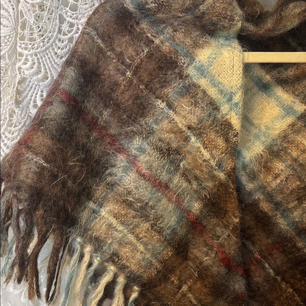 Vintage Glen Cree Scottish Mohair Plaid Wool Shawl Scarf - Picture 2 of 8